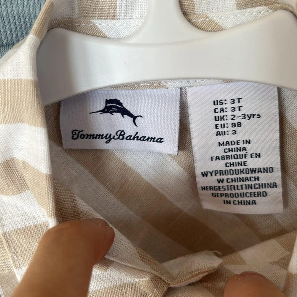Brand New Tommy Bahama 2-Piece Set Striped Casual Button Down Shirt Cargo Shorts